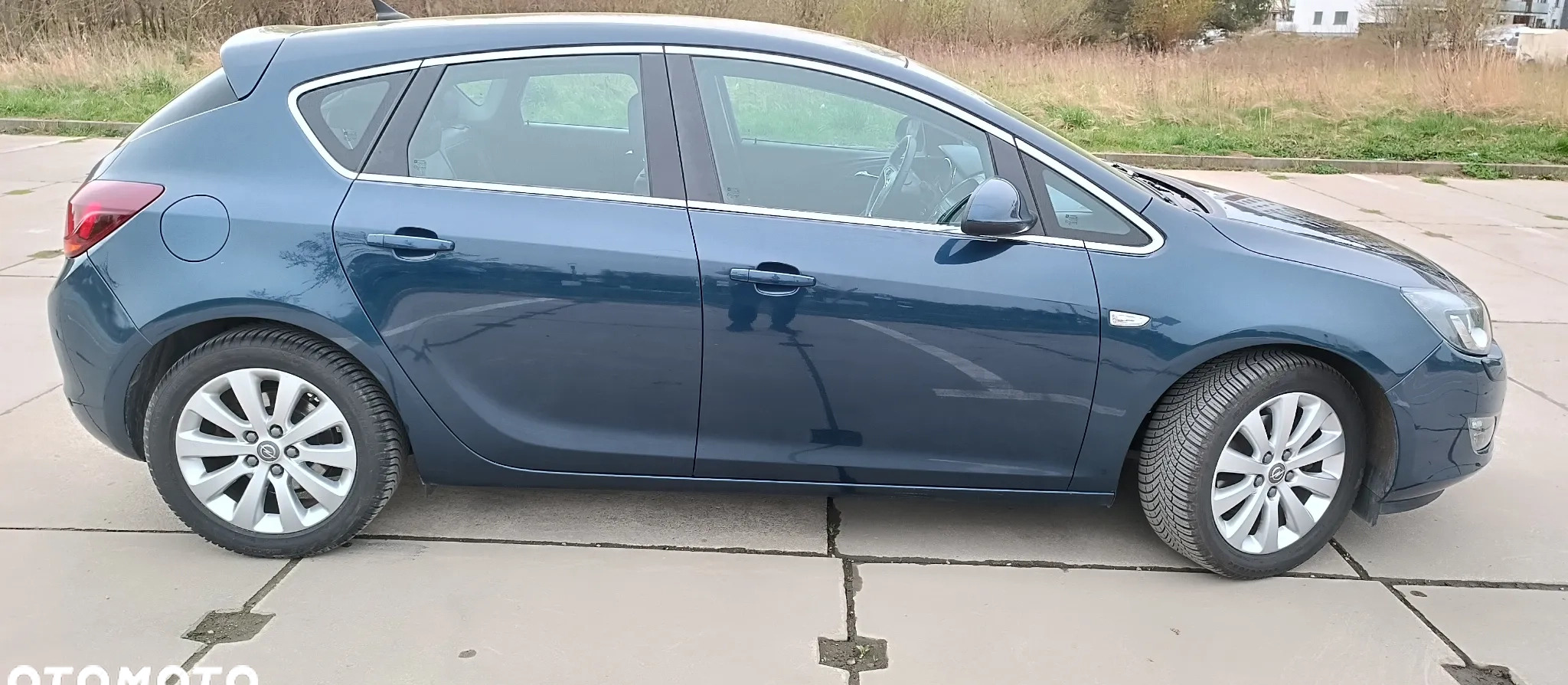 Opel Astra cena 26900 przebieg: 206800, rok produkcji 2011 z Koszalin małe 379